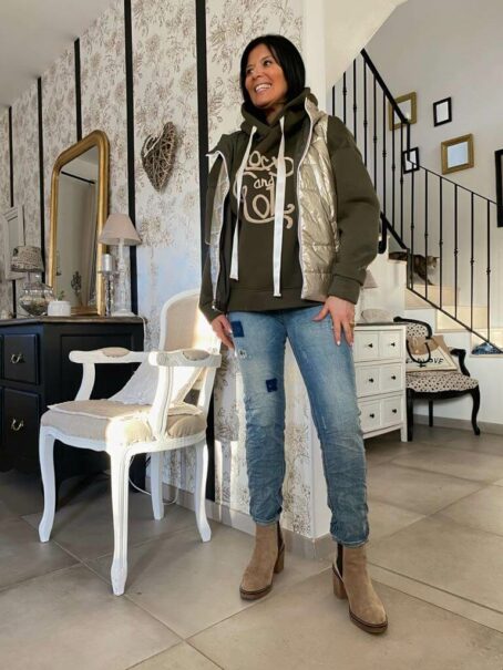 SWEAT CAPUCHE INES KAKI – Image 3