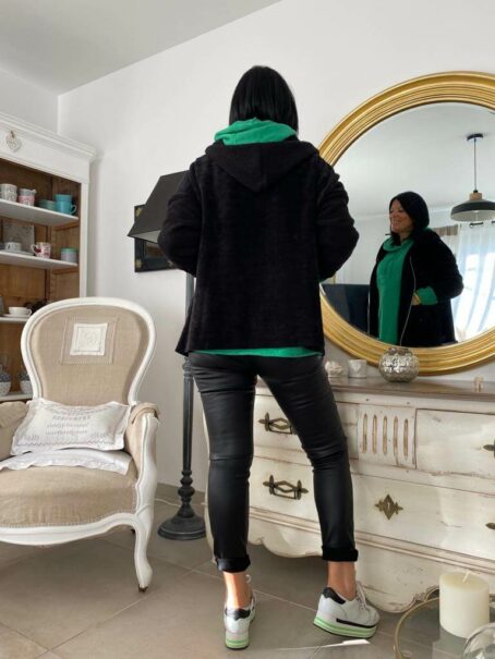 VESTE CAPUCHE VELOURS LINA NOIRE – Image 4